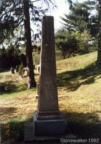 [Drew monument Oak Grove Cemetery Plymouth Massachusetts[12].jpg]