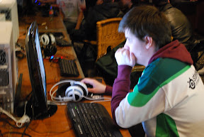 Crossfire Intel Challenge - Dzie� 3