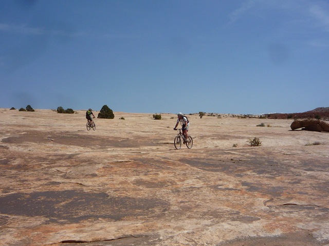 [P10506083.jpg]