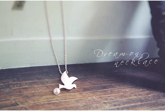 [dove13.jpg]