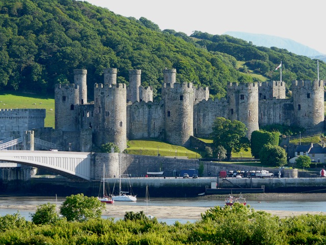 [castle 107[19].jpg]