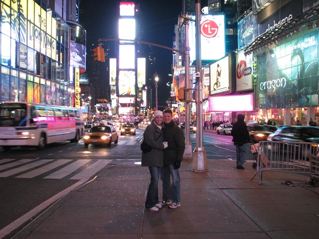 [brian & amy in times square.[2].jpg]