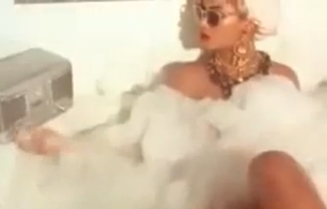 Beyonce Why Dont You Love Me - Screencaps 10 Beyonce Why Dont You Love Me - Screencaps 10