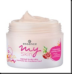 ess_SkinCare_IntCaringCream_opened02 ess_SkinCare_IntCaringCream_opened02