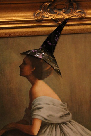 [lady with witch hat closeup[3].jpg]