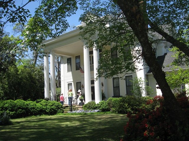 [aprilintalladega20100074.jpg]