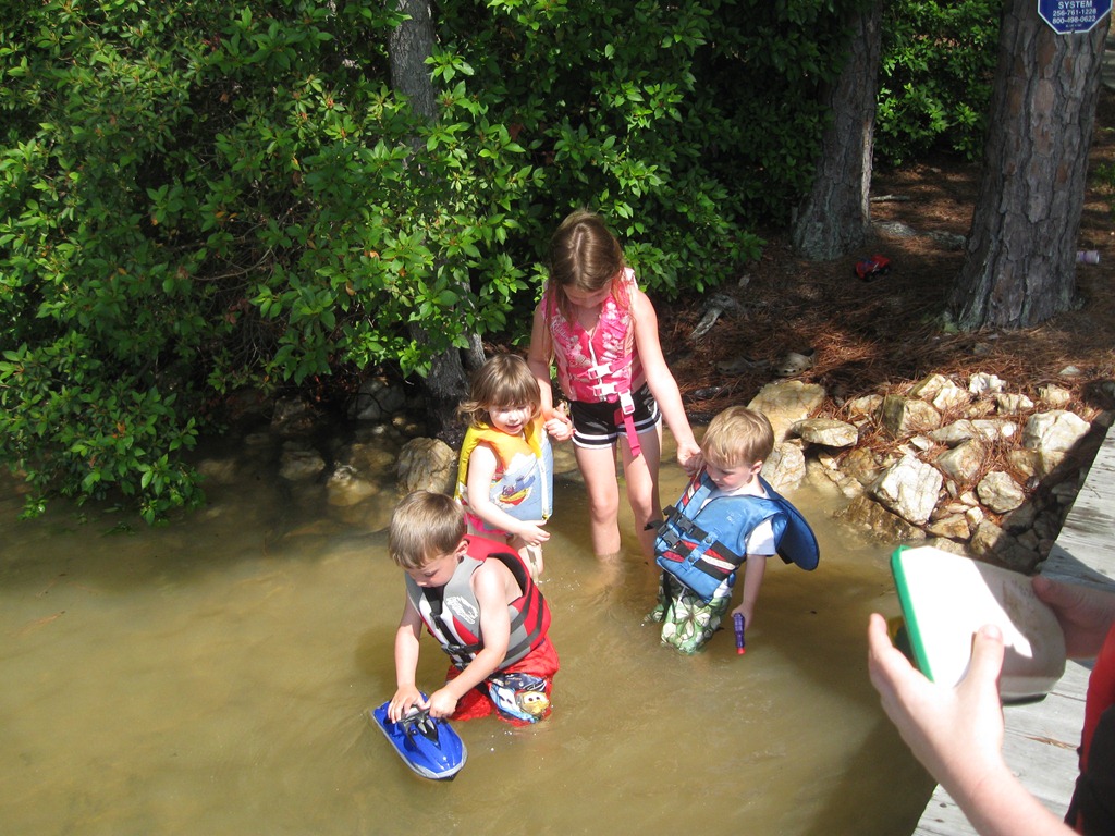 [mothers day lake 2011 016.jpg]