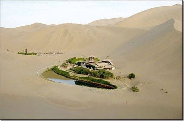 20 most incredible desert oasis14