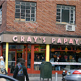  &ndash; Otra vez en el Gray's papaya