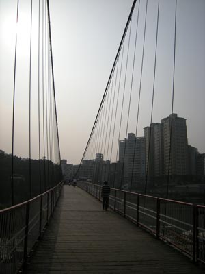 碧潭吊橋