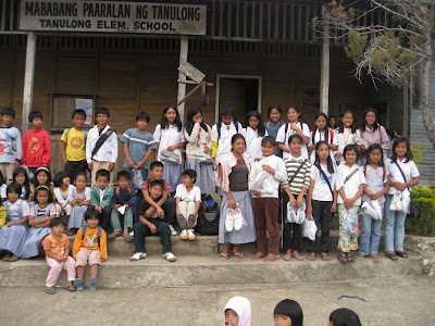 Tanulong kids get shoes, bags