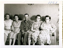 Anderson Family - Edna on the Right
