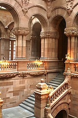 [staircase[15].jpg]