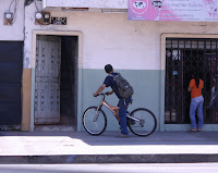  &ndash; En Bici llegando al Trabajo. &ndash; 28-jul-2010