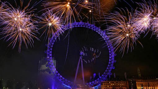 [London_eye_fireworks_new_year_2010.jpg]