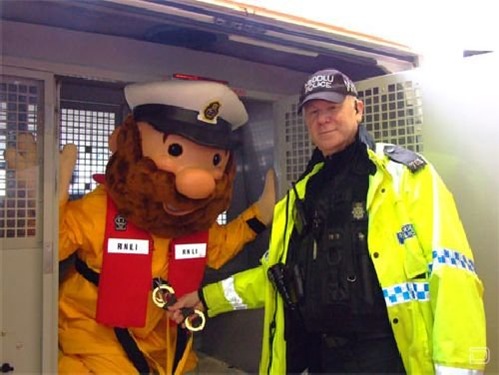 1264476821_costume_guys_arrested_24