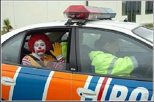 1264476795_costume_guys_arrested_14