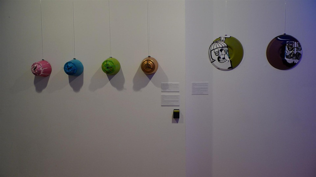 [L1050377-Large4.jpg]