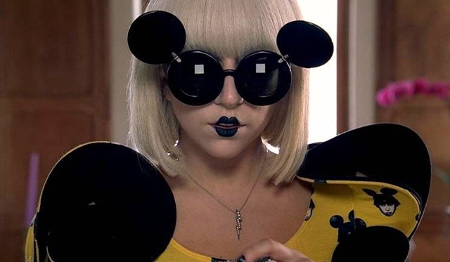 [1-lady-gaga-scott[7].jpg]