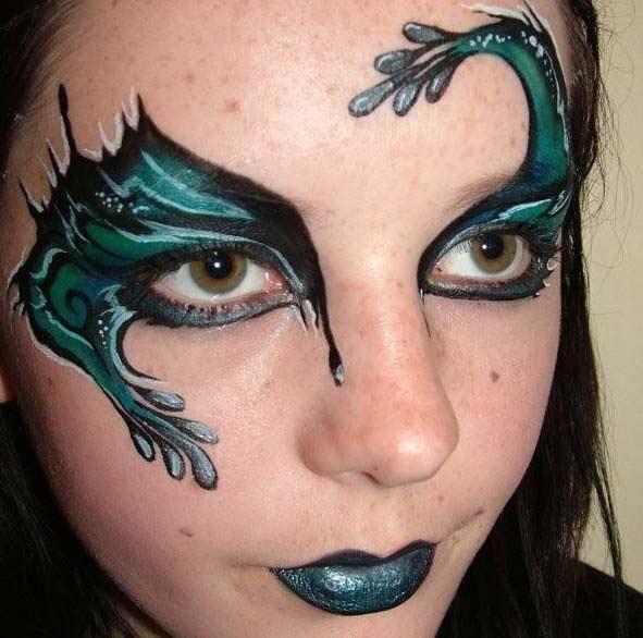 [green-fantasy-eye-make-up[5].jpg]