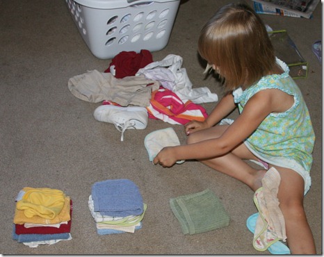 2010-09-09 Kahlen Folding Laundry (2)
