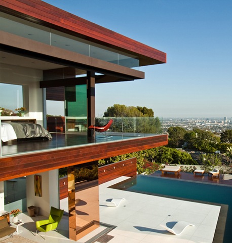 [Fachadas-casas-modernas-casas-de-lujo-diseño-fachadas-Hollywood-Hills[3].jpg]