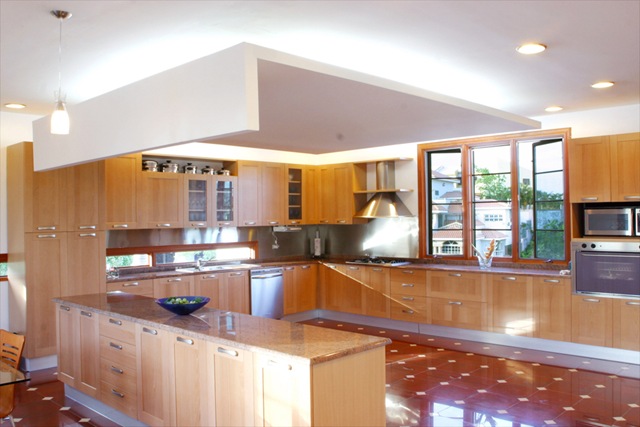 [DISEÑO-INTERIORES-CASAS-MODERNAS-COCINAS-MODERNAS[3].jpg]