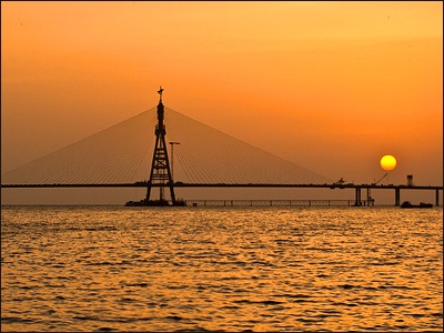 [bandra worli sea link[3].jpg]
