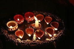 [Diwali_lamps[2].jpg]