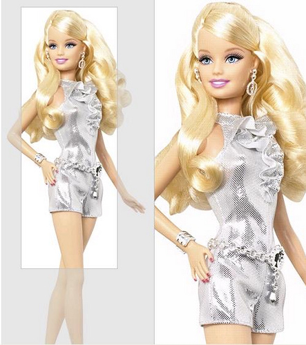 Poupée cassée Barbie
