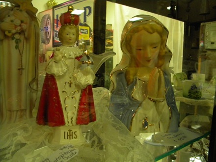 [Infant of Prague and Mary Head Vase[3].jpg]