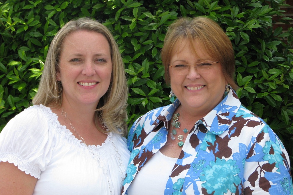 [me&mom[2].jpg]