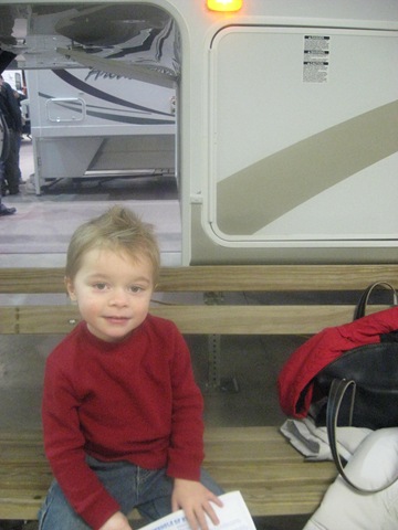 [Jan 2009 boat & rv show with Collin 001[2].jpg]