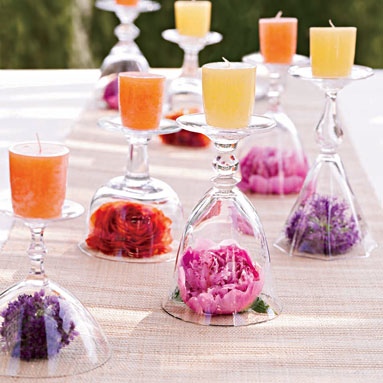 Instead here are a few simple romantic centerpiece ideas to inspire you