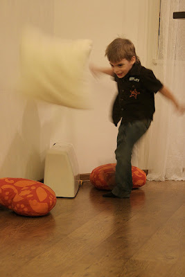 еще мальчиков 