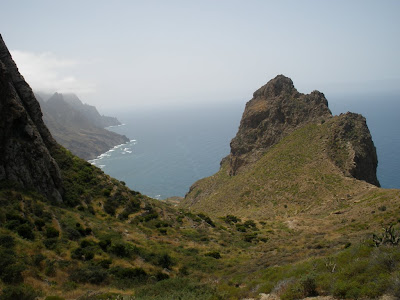 Foto de  Tenerife. Escalada. Roque de Enmedio. Anaga