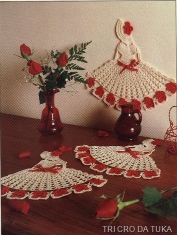 [doily dolls[5].jpg]