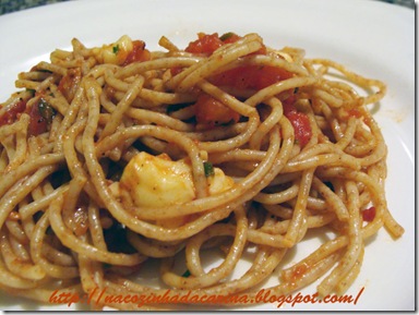 espaguete-integral-ao-falso-pomodoro espaguete-integral-ao-falso-pomodoro