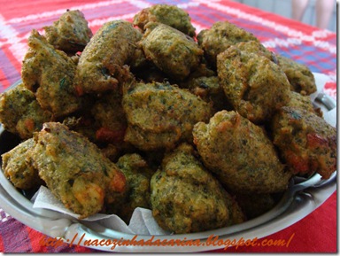 bolinho-de-mandioca-e-espinafre-com-queijo-coalho