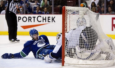 lightning_dec11_canucks2.jpg