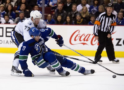 lightning_dec11_canucks5.jpg
