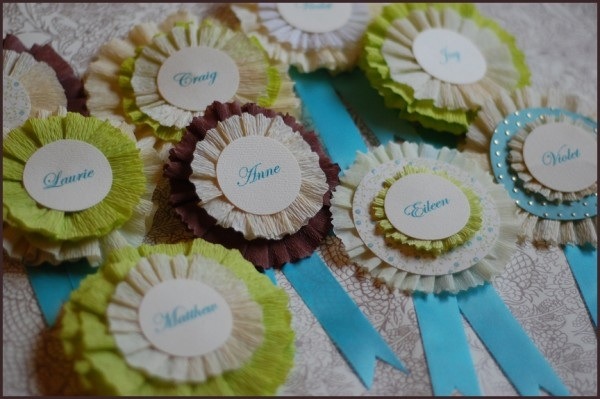 [diy-crepe-paper-wedding-project[4].jpg]