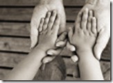 ist1_7495466-hold-hands
