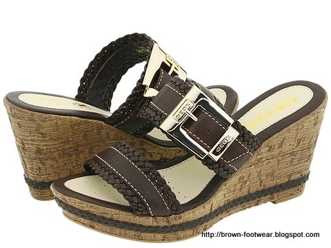 Brown footwear:Q826-85395