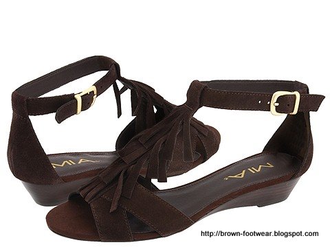 Brown footwear:brown-84010