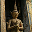 A statue guarding Phra Mondop.
