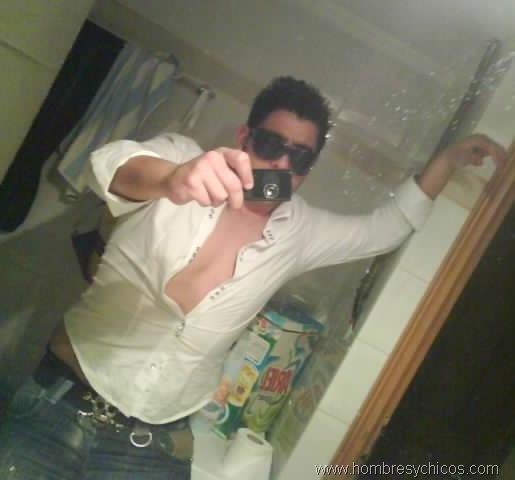 [hombres-y-chicos-fotos_de_hombres[6].jpg]