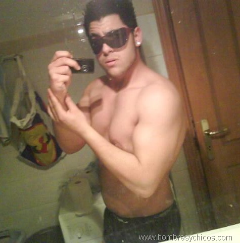 [hombres-y-chicos_fotos-de-hombres[9].jpg]