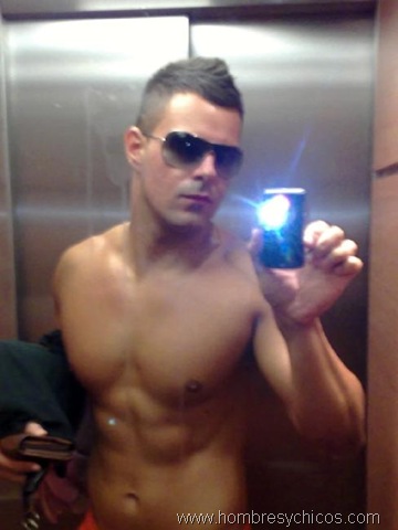 [hombres-y-chicos-fotos-modelos-hombres[5].jpg]