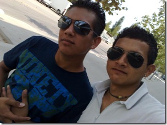 hombres amigos
